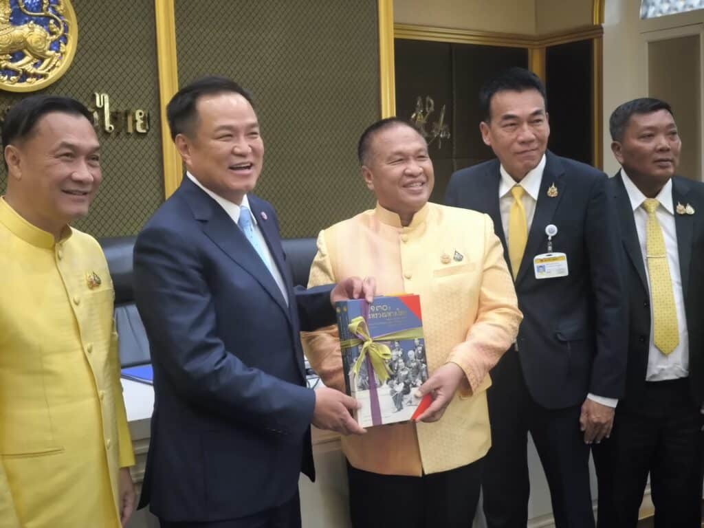 วุฒิสภายื่น 5 แนวทางหวังมหาดไทยใช้แก้ภัยพิบัติอย่างยั่งยืน วุฒิสภายื่น 5 แนวทางหวังมหาดไทยใช้แก้ภัยพิบัติอย่างยั่งยืน