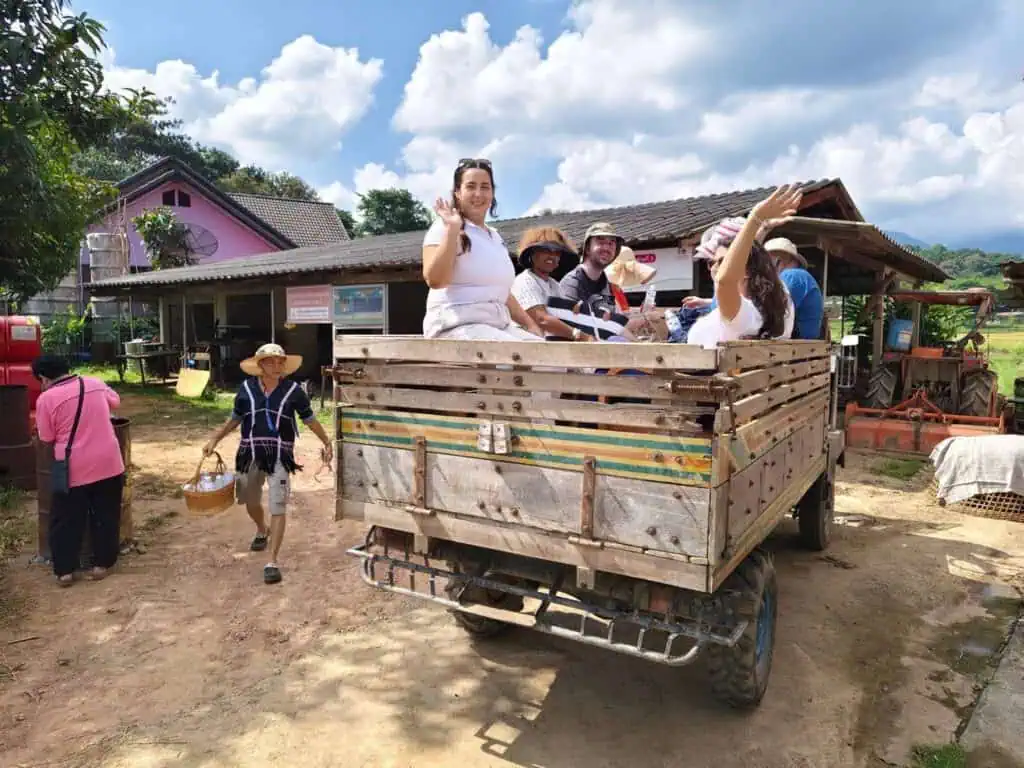 "วีระศักดิ์" ติดตามการจัดงาน “เพื่อนพึ่ง (ภาฯ)” เฉลิมพระเกียรติฯ