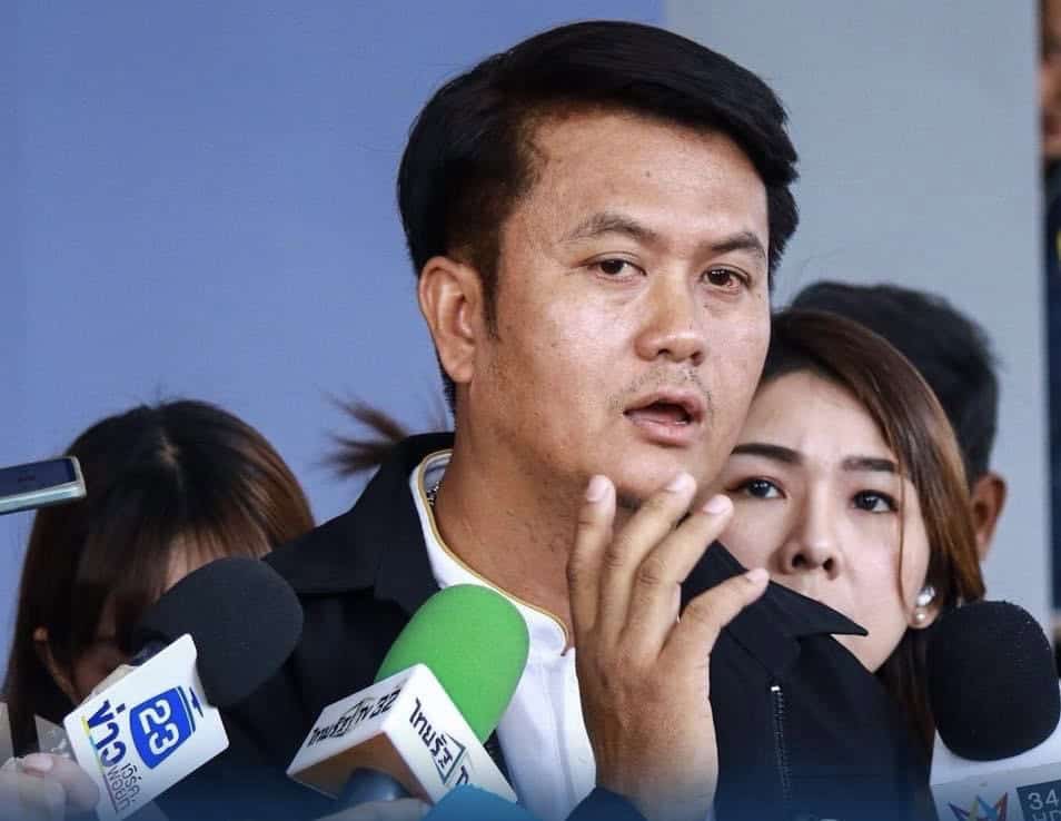 ตำรวจคุมตัวมือทำร้ายร่างกาย ‘ธรรมราช’ ส่งสน.พหลโยธิน เจ้าตัวอ้างไม่พอใจเรื่องพาดพิงศาสนา ขณะที่ ’ธรรมราช’ ไม่ปักใจเชื่อ ยัน เอาเรื่องให้ถึงที่สุด ไม่มียอมความ ตำรวจคุมตัวมือทำร้ายร่างกาย ‘ธรรมราช’ ส่งสน.พหลโยธิน เจ้าตัวอ้างไม่พอใจเรื่องพาดพิงศาสนา ขณะที่ ’ธรรมราช’ ไม่ปักใจเชื่อ ยัน เอาเรื่องให้ถึงที่สุด ไม่มียอมความ