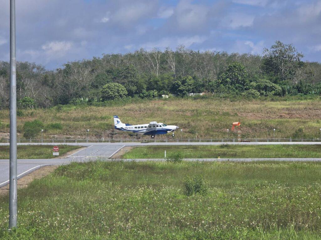 อีซี่แอร์ไลน์ทดสอบเส้นทางบิน หาดใหญ่-เบตง อีกความหวังที่ไม่สูญเปล่าสร้างสนามบิน อีซี่แอร์ไลน์ทดสอบเส้นทางบิน หาดใหญ่-เบตง อีกความหวังที่ไม่สูญเปล่าสร้างสนามบิน