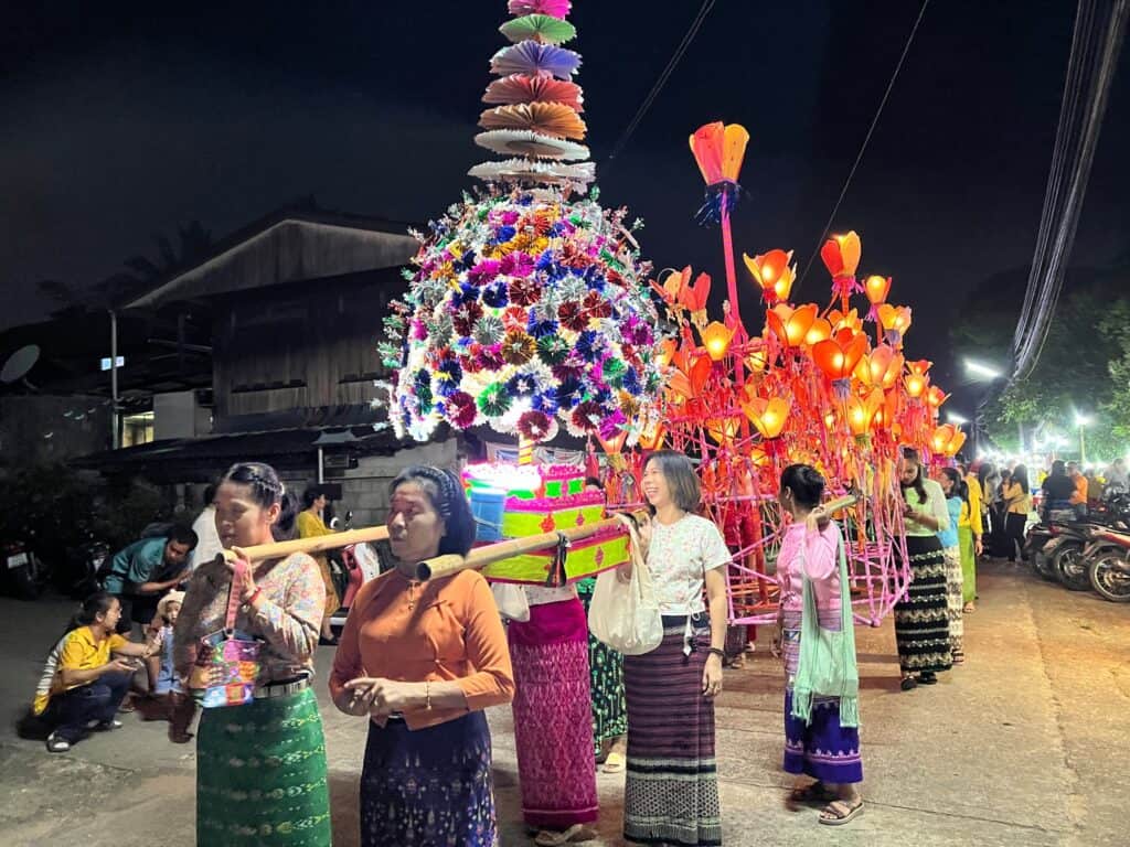 ปอยอ่องจ๊อดเมืองปอน อ.ขุนยวม จ.แม่ฮ่องสอน ปอยอ่องจ๊อดเมืองปอน อ.ขุนยวม จ.แม่ฮ่องสอน