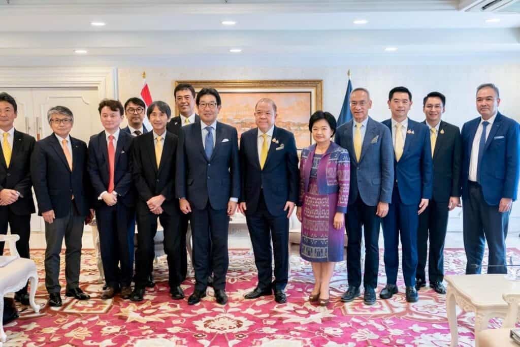 ‘พิชัย’ หารือประธานหอการค้าและอุตสาหกรรมญี่ปุ่น ชวนนักธุรกิจญี่ปุ่นลงทุนอุตสาหกรรมไฮเทค PCB - Data Center เพิ่ม ให้ญี่ปุ่นเป็นนักลงทุนอันดับ 1 ของไทยต่อเนื่อง ‘พิชัย’ หารือประธานหอการค้าและอุตสาหกรรมญี่ปุ่น ชวนนักธุรกิจญี่ปุ่นลงทุนอุตสาหกรรมไฮเทค PCB - Data Center เพิ่ม ให้ญี่ปุ่นเป็นนักลงทุนอันดับ 1 ของไทยต่อเนื่อง