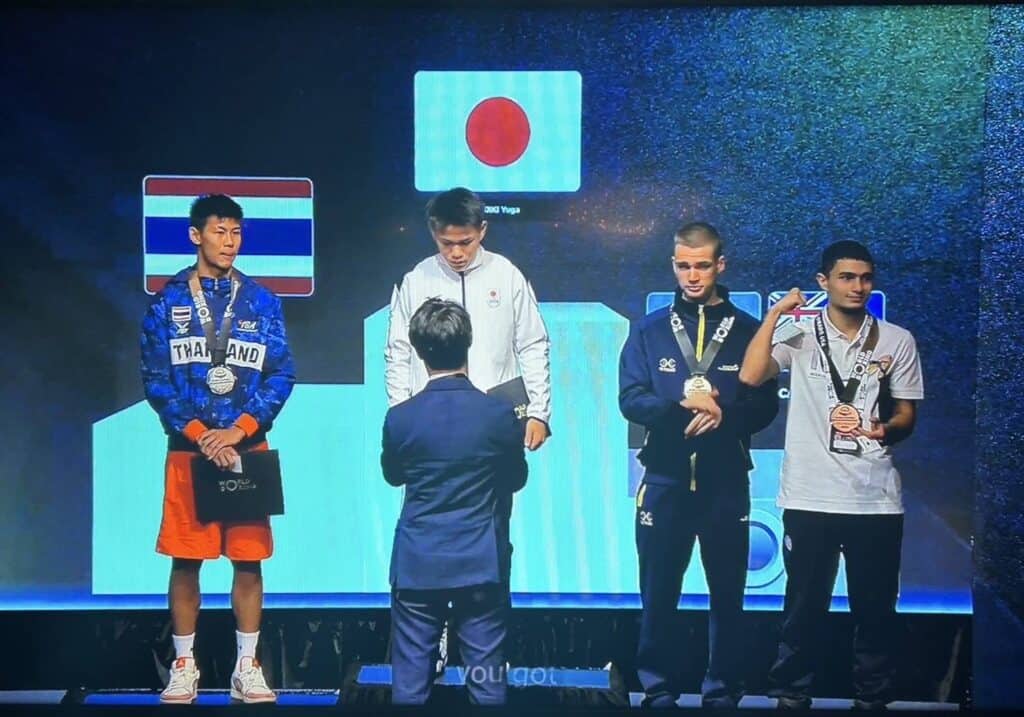 อภิชิตพ่ายยุ่นได้แค่เงินกำปั้นยู19ชิงแชมป์โลก อภิชิตพ่ายยุ่นได้แค่เงินกำปั้นยู19ชิงแชมป์โลก