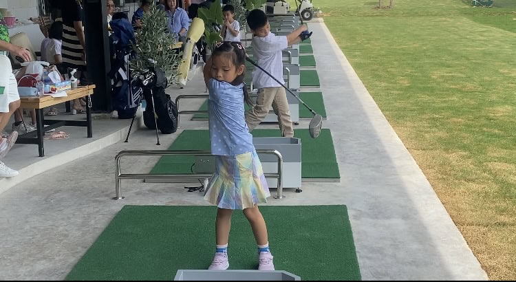 เปิดตัวยิ่งใหญ่ “โปรเกรส ไดร์ฟวิ่ง เร้นจ์”สนามไดร์กอล์ฟ มาตราฐาน รังสรรค์โดย “เกษม ศรมยุรา“ เปิดตัวยิ่งใหญ่ “โปรเกรส ไดร์ฟวิ่ง เร้นจ์”สนามไดร์กอล์ฟ มาตราฐาน รังสรรค์โดย “เกษม ศรมยุรา“