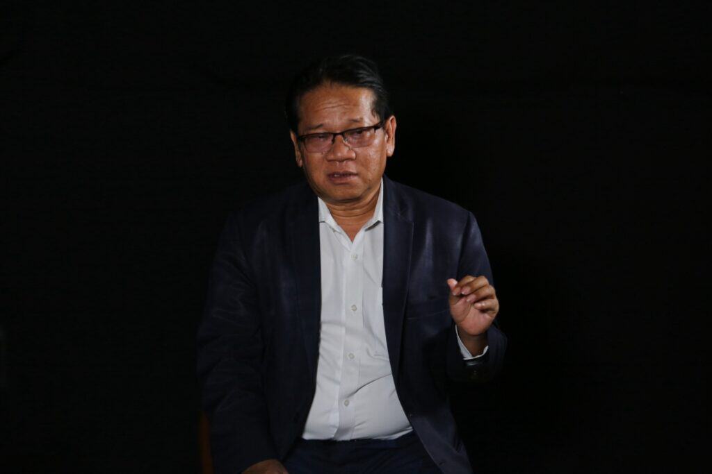 ทนายพจน์ นายกไวยาวัจกร ทวงถามเจ้าอาวาสวัดสามชุก อะไรถึงไม่ฟันธงพระปีนเสา ทนายพจน์ นายกไวยาวัจกร ทวงถามเจ้าอาวาสวัดสามชุก อะไรถึงไม่ฟันธงพระปีนเสา