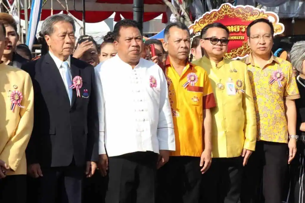 ​จังหวัดนครปฐม จัดพิธีเปิดงานเทศกาลนมัสการ องค์พระปฐมเจดีย์ปี 2567 อย่างยิ่งใหญ่