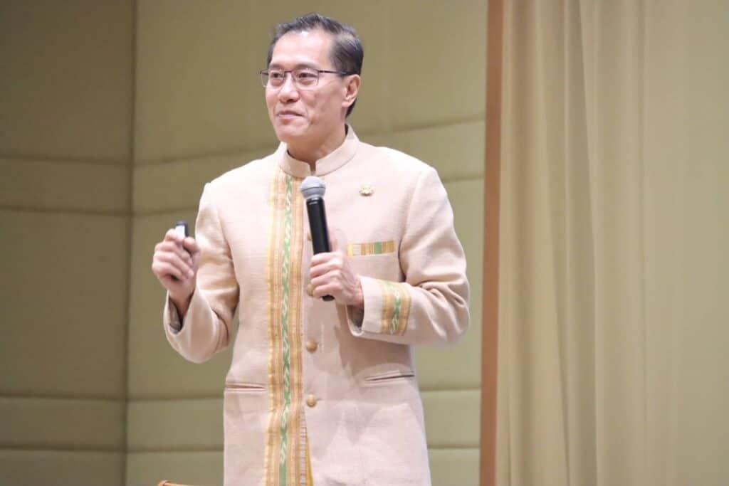 การท่องเที่ยวกับการพัฒนามหานคร การท่องเที่ยวกับการพัฒนามหานคร