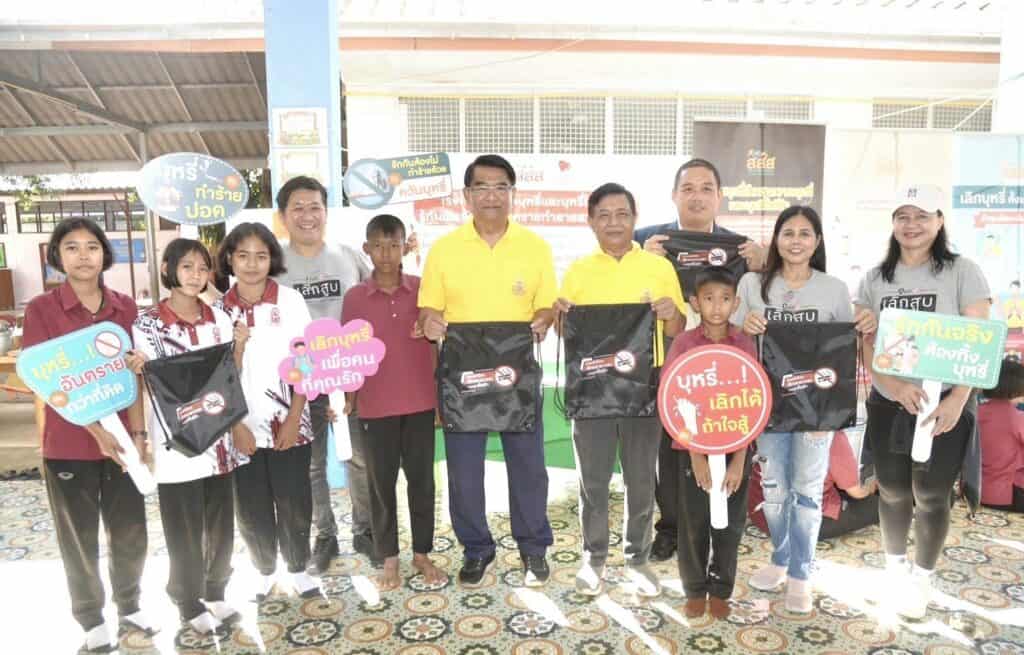 เปิดโครงการ "ช่างภาพการเมืองปันสุข สร้างความสนุกบ้านหนองปืนแตก" กิจกรรมสร้างสัมพันธ์ CSR ส่งเสริมการศึกษาเพื่อน้อง เปิดโครงการ "ช่างภาพการเมืองปันสุข สร้างความสนุกบ้านหนองปืนแตก" กิจกรรมสร้างสัมพันธ์ CSR ส่งเสริมการศึกษาเพื่อน้อง