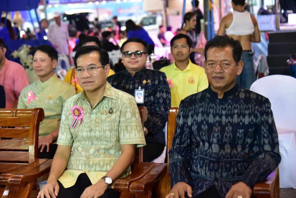 จังหวัดนครปฐม หมุนวงล้อเพื่อออกรางวัลสลากบำรุงกาชาดการกุศล ประจำปี พ.ศ. 2567 จังหวัดนครปฐม หมุนวงล้อเพื่อออกรางวัลสลากบำรุงกาชาดการกุศล ประจำปี พ.ศ. 2567