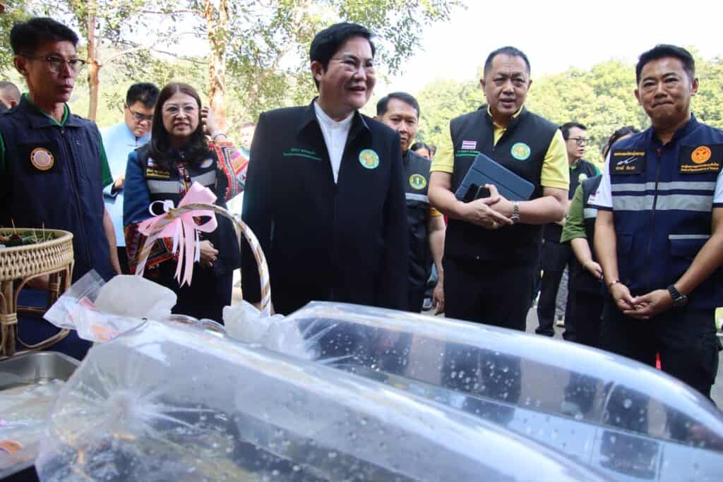 รมช.เกษตรฯลงพื้นที่เร่งโครงการแม่ฮ่องสอนโมเดล รมช.เกษตรฯลงพื้นที่เร่งโครงการแม่ฮ่องสอนโมเดล