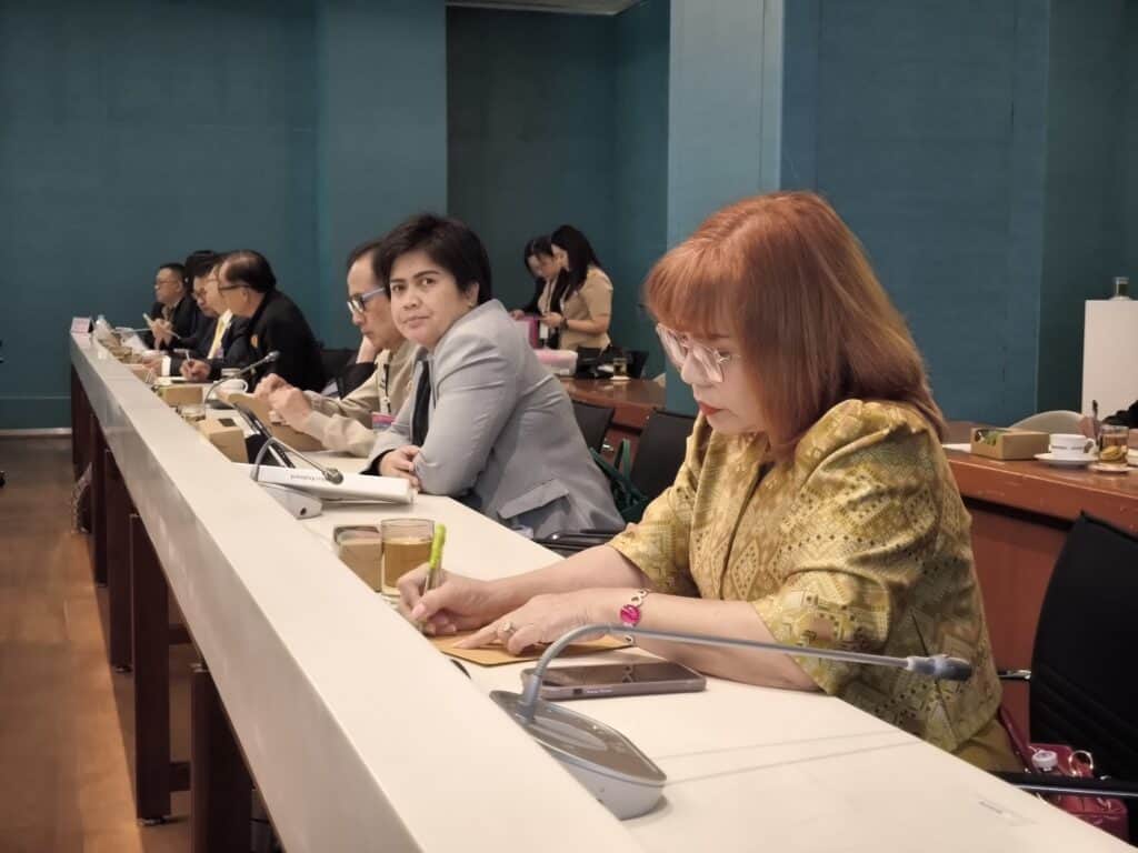 กมธ.วุฒิสภา ชงยึดทรัพย์นายทุนทิ้งขยะพิษ กมธ.วุฒิสภา ชงยึดทรัพย์นายทุนทิ้งขยะพิษ