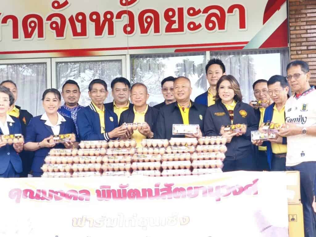 วุฒิสภาไม่ทิ้งกัน ล่องใต้มอบความช่วยเหลือและพร้อมเคียงข้างผู้ประสบอุทกภัย วุฒิสภาไม่ทิ้งกัน ล่องใต้มอบความช่วยเหลือและพร้อมเคียงข้างผู้ประสบอุทกภัย