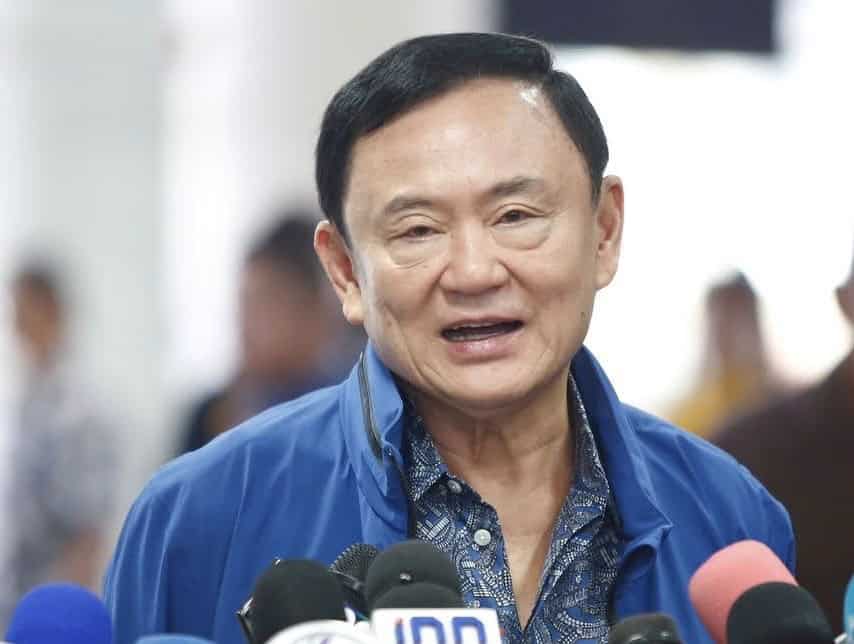 "ทักษิณ" นั่งรถไฟสัมมนาเพื่อไทย หัวหิน บอกนั่งครั้งแรกในรอบ 20 ปี แซวสื่อที่เคยทำข่าวในอดีตยังไม่แก่ ขณะตนเองแก่และโทรม แจงไม่ เปิดบ้านจังส่องหล้า อยากให้สื่อติดตามทำข่าว "นายกฯอิ้งค์"มากกว่า ผู้ติดตลกหัวหน้าพรรคไทยรักไทย-เพื่อไทยเป็นคนเดียวกันแต่ผมยาวกว่า "ทักษิณ" นั่งรถไฟสัมมนาเพื่อไทย หัวหิน บอกนั่งครั้งแรกในรอบ 20 ปี แซวสื่อที่เคยทำข่าวในอดีตยังไม่แก่ ขณะตนเองแก่และโทรม แจงไม่ เปิดบ้านจังส่องหล้า อยากให้สื่อติดตามทำข่าว "นายกฯอิ้งค์"มากกว่า ผู้ติดตลกหัวหน้าพรรคไทยรักไทย-เพื่อไทยเป็นคนเดียวกันแต่ผมยาวกว่า