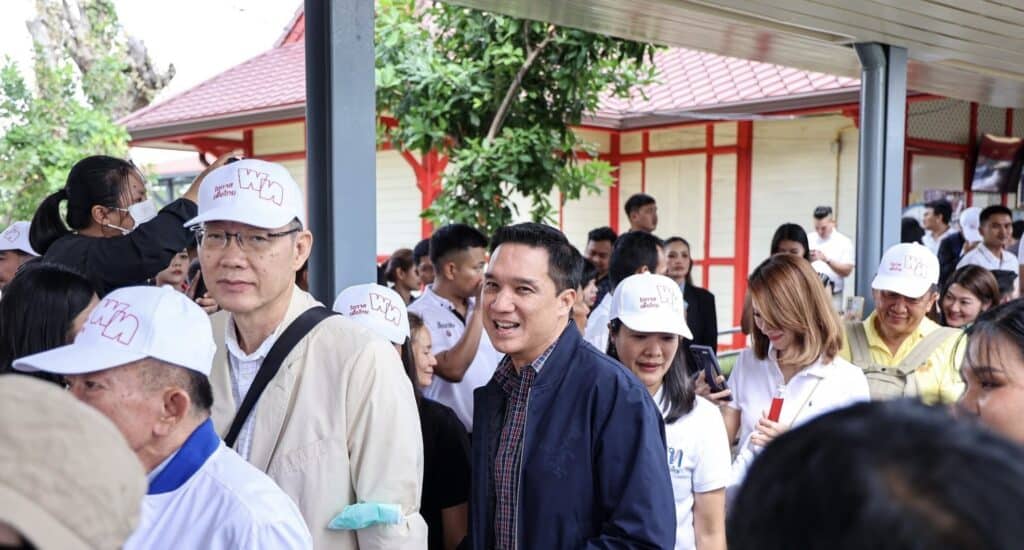 ถึงหัวหินแล้ว! ขบวนรถไฟพรรคเพื่อไทย นายกฯ เตรียมนำทัพ ร่วมงานสัมมนา ปชช.แห่ต้อนรับเพียบ ถึงหัวหินแล้ว! ขบวนรถไฟพรรคเพื่อไทย นายกฯ เตรียมนำทัพ ร่วมงานสัมมนา ปชช.แห่ต้อนรับเพียบ