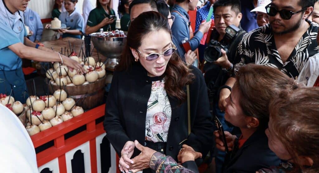 ถึงหัวหินแล้ว! ขบวนรถไฟพรรคเพื่อไทย นายกฯ เตรียมนำทัพ ร่วมงานสัมมนา ปชช.แห่ต้อนรับเพียบ ถึงหัวหินแล้ว! ขบวนรถไฟพรรคเพื่อไทย นายกฯ เตรียมนำทัพ ร่วมงานสัมมนา ปชช.แห่ต้อนรับเพียบ