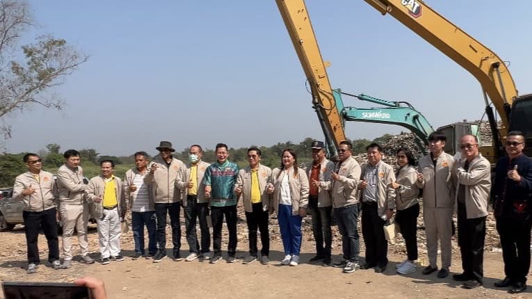 วุฒิสภา ลุยพิจิตร ผลักดันสางปัญหาขยะ สู่เมืองชาละวันน่าอยู่ วุฒิสภา ลุยพิจิตร ผลักดันสางปัญหาขยะ สู่เมืองชาละวันน่าอยู่