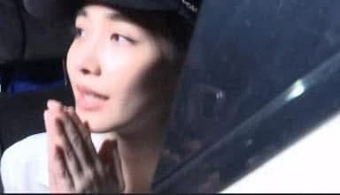 เปิดภาพแรก 'มิน -แซม' หลังถูกปล่อยจากเรือนจำ ญาติรอรับกลับบ้าน เปิดภาพแรก 'มิน -แซม' หลังถูกปล่อยจากเรือนจำ ญาติรอรับกลับบ้าน