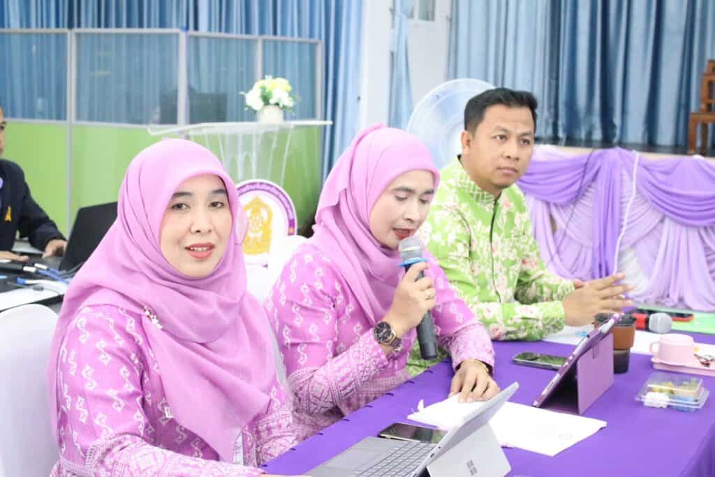 ปัตตานี - ศูนย์ขับเคลื่อนการศึกษาในจังหวัดชายแดนภาคใต้ เสริมสร้างโอกาสทางการศึกษา พัฒนาทักษะอาชีพนักเรียนโรงเรียนประชารัฐ จชต. เพิ่มผู้เรียนสายอาชีพ รองรับตลาดแรงงานในพื้นที่ ปัตตานี - ศูนย์ขับเคลื่อนการศึกษาในจังหวัดชายแดนภาคใต้ เสริมสร้างโอกาสทางการศึกษา พัฒนาทักษะอาชีพนักเรียนโรงเรียนประชารัฐ จชต. เพิ่มผู้เรียนสายอาชีพ รองรับตลาดแรงงานในพื้นที่