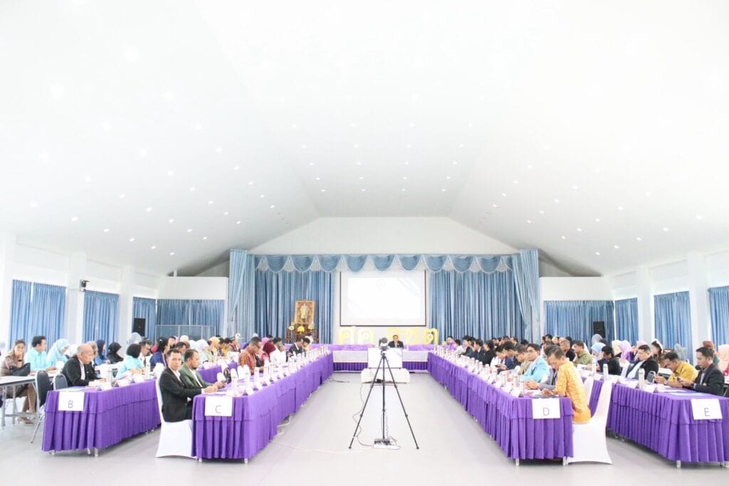 ปัตตานี - ศูนย์ขับเคลื่อนการศึกษาในจังหวัดชายแดนภาคใต้ เสริมสร้างโอกาสทางการศึกษา พัฒนาทักษะอาชีพนักเรียนโรงเรียนประชารัฐ จชต. เพิ่มผู้เรียนสายอาชีพ รองรับตลาดแรงงานในพื้นที่ ปัตตานี - ศูนย์ขับเคลื่อนการศึกษาในจังหวัดชายแดนภาคใต้ เสริมสร้างโอกาสทางการศึกษา พัฒนาทักษะอาชีพนักเรียนโรงเรียนประชารัฐ จชต. เพิ่มผู้เรียนสายอาชีพ รองรับตลาดแรงงานในพื้นที่