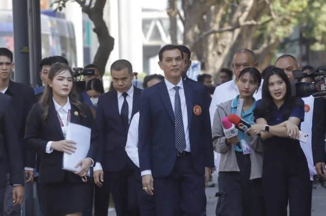 ทนายกองทัพธรรมแจ้ง 3 ข้อหา อ.เบียร์ คนตื่นธรรม ปมวิจารณ์มหาเถรสมาคม ทนายกองทัพธรรมแจ้ง 3 ข้อหา อ.เบียร์ คนตื่นธรรม ปมวิจารณ์มหาเถรสมาคม