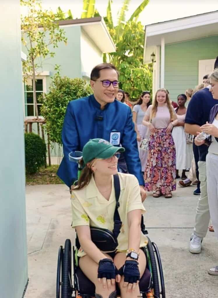 นักศึกษาอเมริกัน บินมาดูงานมูลนิธิอารยสถาปัตย์ฯ นักศึกษาอเมริกัน บินมาดูงานมูลนิธิอารยสถาปัตย์ฯ