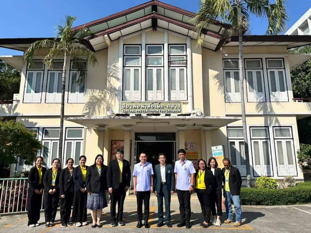 “เดชอิศม์-รมช.สธ.” นำประชุมสมาคมฌาปนกิจฯ อสม. เดินหน้า“รวมพลัง อสม.เป็นหนึ่งเดียว” “เดชอิศม์-รมช.สธ.” นำประชุมสมาคมฌาปนกิจฯ อสม. เดินหน้า“รวมพลัง อสม.เป็นหนึ่งเดียว”