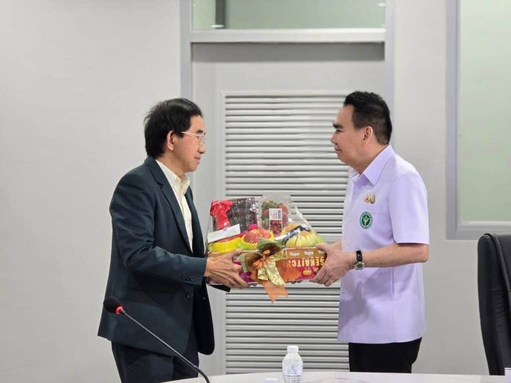 “เดชอิศม์-รมช.สธ.” นำประชุมสมาคมฌาปนกิจฯ อสม. เดินหน้า“รวมพลัง อสม.เป็นหนึ่งเดียว” “เดชอิศม์-รมช.สธ.” นำประชุมสมาคมฌาปนกิจฯ อสม. เดินหน้า“รวมพลัง อสม.เป็นหนึ่งเดียว”