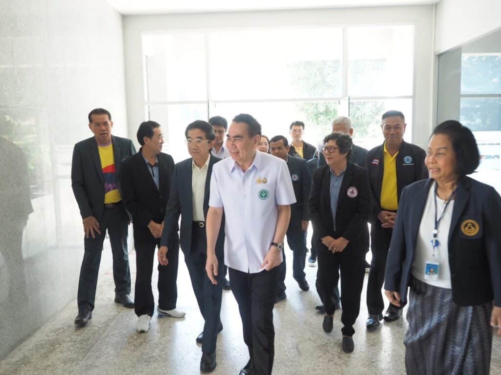 “เดชอิศม์-รมช.สธ.” นำประชุมสมาคมฌาปนกิจฯ อสม. เดินหน้า“รวมพลัง อสม.เป็นหนึ่งเดียว” “เดชอิศม์-รมช.สธ.” นำประชุมสมาคมฌาปนกิจฯ อสม. เดินหน้า“รวมพลัง อสม.เป็นหนึ่งเดียว”