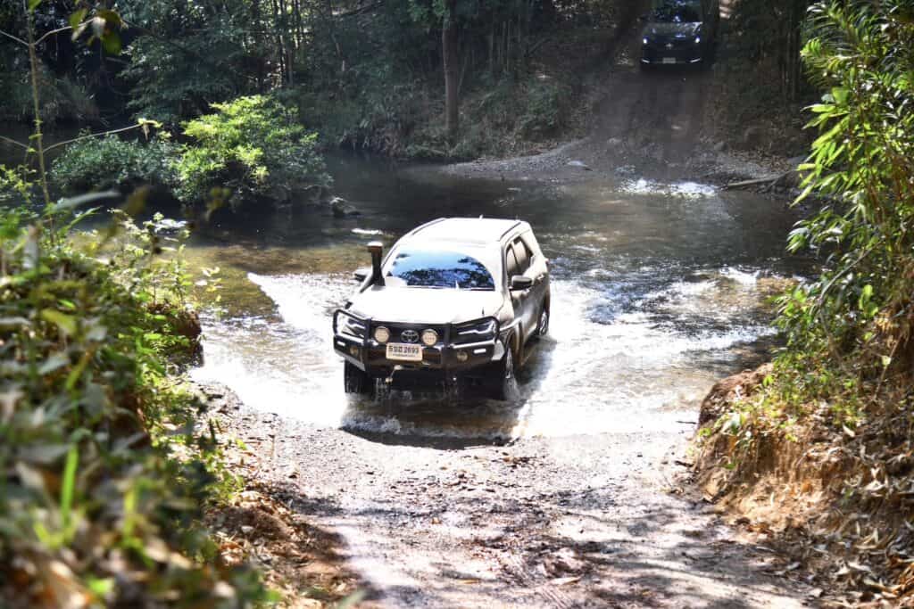 “เฉลิมชัย” บินตรวจทุ่งใหญ่นเรศวร วอน ทุกฝ่ายเฝ้าระวังไฟป่า สร้างความเข้าใจให้ “ชุมชน คน ป่า อยู่ร่วมกันได้” “เฉลิมชัย” บินตรวจทุ่งใหญ่นเรศวร วอน ทุกฝ่ายเฝ้าระวังไฟป่า สร้างความเข้าใจให้ “ชุมชน คน ป่า อยู่ร่วมกันได้”