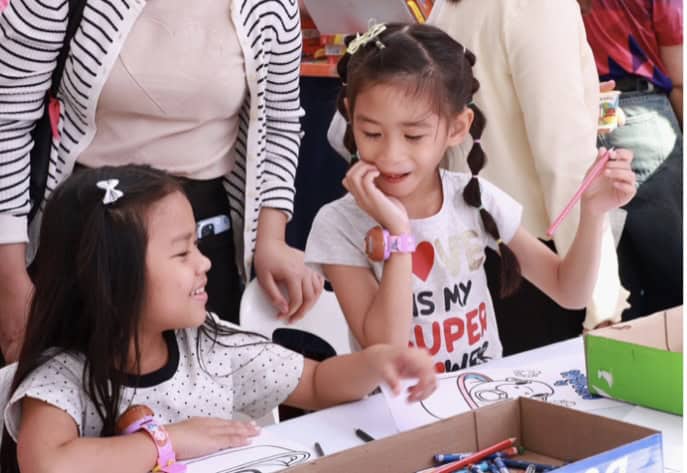 กระทรวงศึกษาธิการ จัดงานวันเด็ก คึกคัก สกสค. ร่วมสร้างสีสัน แจกรางวัล มอบความสุขในวันเด็กแห่งชาติ 2568 กระทรวงศึกษาธิการ จัดงานวันเด็ก คึกคัก สกสค. ร่วมสร้างสีสัน แจกรางวัล มอบความสุขในวันเด็กแห่งชาติ 2568