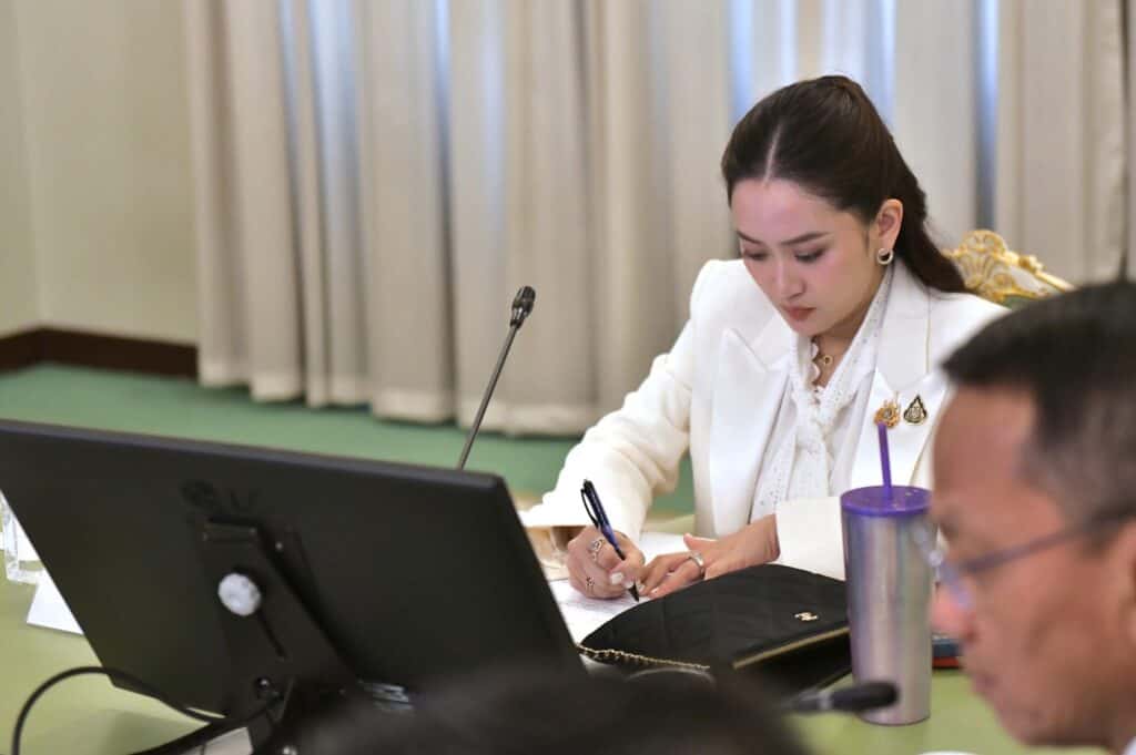 นายกฯ ประชุมติดตามการแก้ปัญหาฝุ่น PM 2.5 ย้ำหน่วยงานเร่งอัปเดตข้อมูล สร้างความมั่นใจให้ประชาชน นายกฯ ประชุมติดตามการแก้ปัญหาฝุ่น PM 2.5 ย้ำหน่วยงานเร่งอัปเดตข้อมูล สร้างความมั่นใจให้ประชาชน