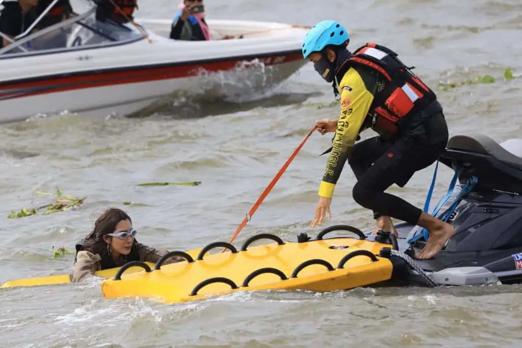 จำลองเหตุการณ์ “แตงโม นิดา” พลัดตกเรือกลางแม่น้ำเจ้าพระยา