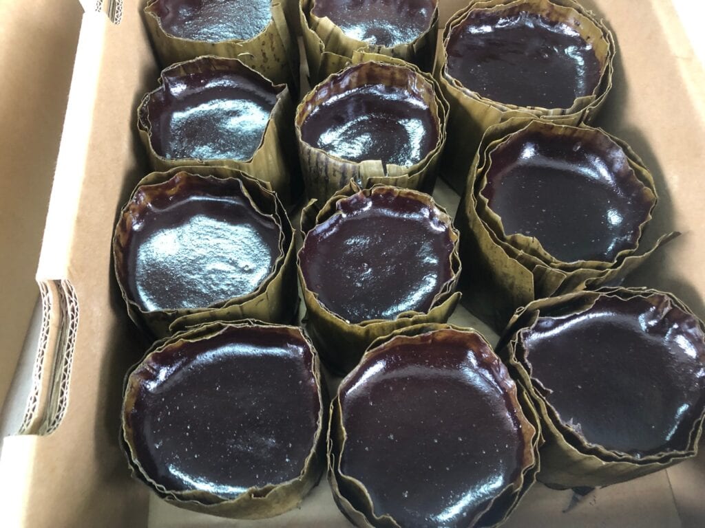 ร้านค้าเมืองเบตงคึกคัก คนไทยเชื้อสายจีน ชาวมาเลเซีย ข้ามแดนแห่ซื้อเสื้อแดงรับตรุษจีน ร้านค้าเมืองเบตงคึกคัก คนไทยเชื้อสายจีน ชาวมาเลเซีย ข้ามแดนแห่ซื้อเสื้อแดงรับตรุษจีน