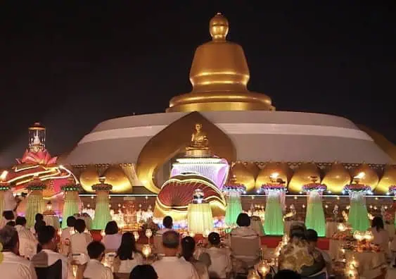 พระธรรมยาตรา 1,141 รูป เจริญสมาธิภาวนาถวายในหลวง ณ อนุสรณ์สถานบางปลา