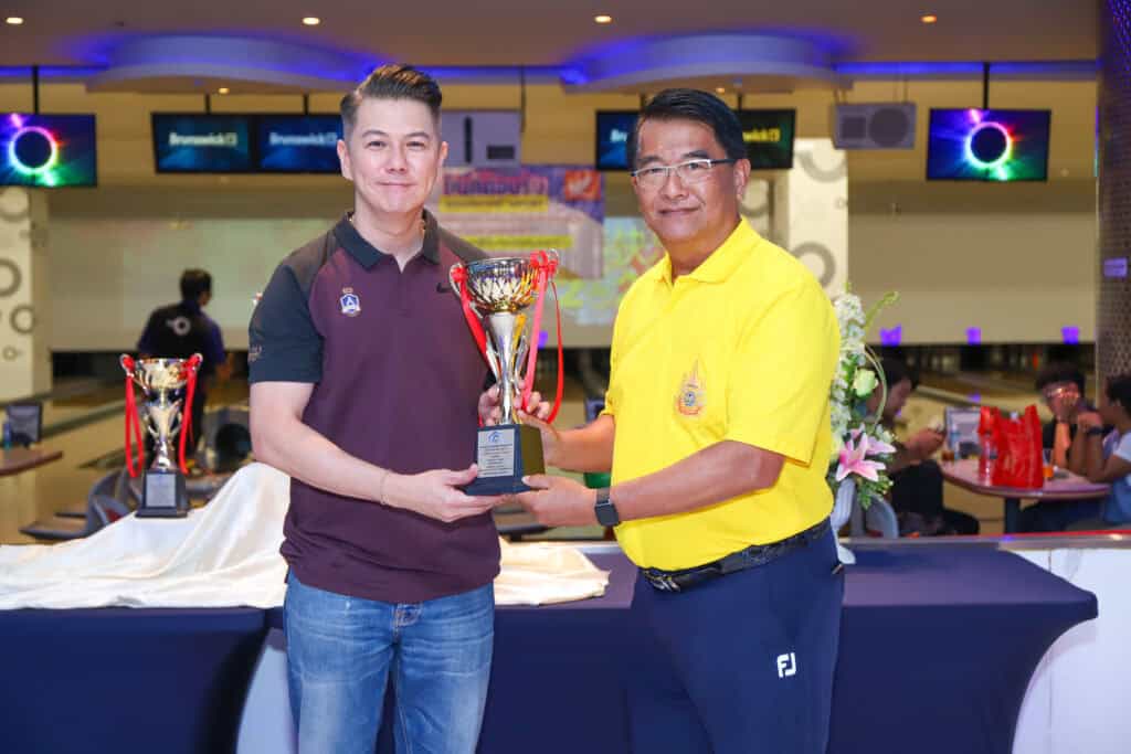 'อลงกรณ์ พลบุตร"' เป็น ปธ.เปิดการแข่งขันโบว์ลิ่งการกุศลเพื่อการศึกษา 'บุตร - ธิดา' ชมรมช่างภาพการเมือง ครั้งที่ 15 'อลงกรณ์ พลบุตร"' เป็น ปธ.เปิดการแข่งขันโบว์ลิ่งการกุศลเพื่อการศึกษา 'บุตร - ธิดา' ชมรมช่างภาพการเมือง ครั้งที่ 15