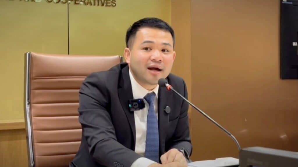 "ธนดล" ชี้ ที่ดินเขาใหญ่ 4 หมื่นไร่ ถูกนายทุน-ผู้มีอิทธิพล ยึดครอง จ่อลงพื้นที่ 18 ก.พ.นี้ "ธนดล" ชี้ ที่ดินเขาใหญ่ 4 หมื่นไร่ ถูกนายทุน-ผู้มีอิทธิพล ยึดครอง จ่อลงพื้นที่ 18 ก.พ.นี้