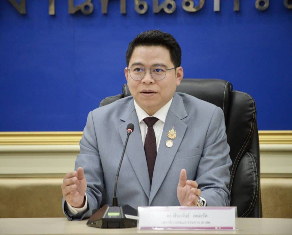 สกสค.จับมือธนาคารออมสิน เดินหน้าแก้หนี้ครู เตรียมมอบสิทธิพิเศษลดอัตราดอกเบี้ยต่ำ สกสค.จับมือธนาคารออมสิน เดินหน้าแก้หนี้ครู เตรียมมอบสิทธิพิเศษลดอัตราดอกเบี้ยต่ำ