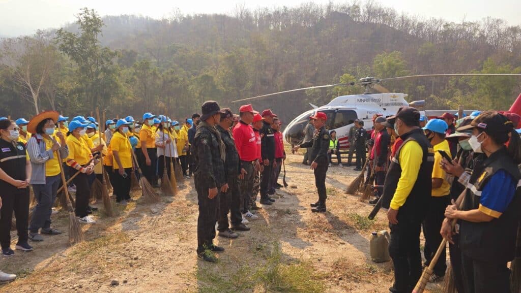 “ดร.เฉลิมชัย สั่งด่วน! ระดม ฮ.ทส. พร้อมเจ้าหน้าที่100 นาย ผนึกกำลังท้องถิ่น เปิดยุทธการดับไฟป่า วน. เขาหลวง อุทัยธานี นครสวรรค์ “ดร.เฉลิมชัย สั่งด่วน! ระดม ฮ.ทส. พร้อมเจ้าหน้าที่100 นาย ผนึกกำลังท้องถิ่น เปิดยุทธการดับไฟป่า วน. เขาหลวง อุทัยธานี นครสวรรค์