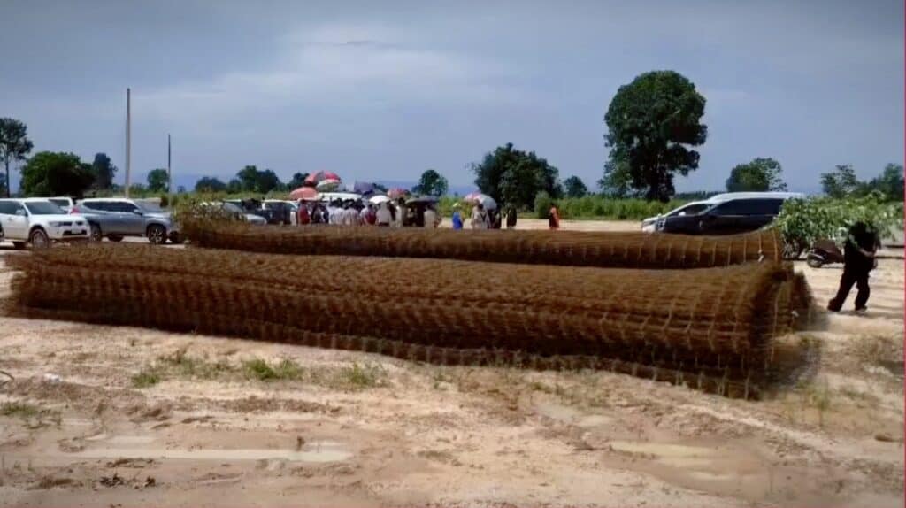 กมธ.สิ่งแวดล้อม วุฒิสภาตรวจสอบโรงงานโลหะ เหตุชาวบ้านกบินทร์บุรี ฮือต้านก่อสร้าง กมธ.สิ่งแวดล้อม วุฒิสภาตรวจสอบโรงงานโลหะ เหตุชาวบ้านกบินทร์บุรี ฮือต้านก่อสร้าง