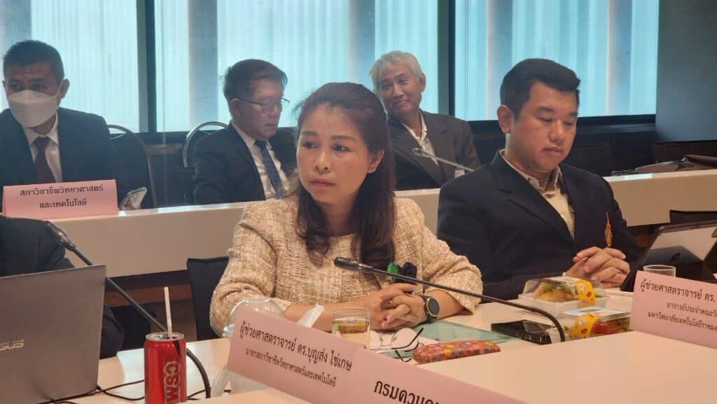 "สว.ชีวะภาพ" เสนอดึง พม่า-จีน ร่วมวงเจรจาแก้ปัญหาสารพิษในแม่น้ำกก ค้านสร้างฝายดักตะกอน "สว.ชีวะภาพ" เสนอดึง พม่า-จีน ร่วมวงเจรจาแก้ปัญหาสารพิษในแม่น้ำกก ค้านสร้างฝายดักตะกอน