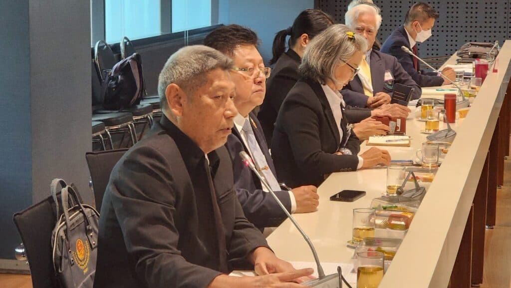 "สว.ชีวะภาพ" เสนอดึง พม่า-จีน ร่วมวงเจรจาแก้ปัญหาสารพิษในแม่น้ำกก ค้านสร้างฝายดักตะกอน "สว.ชีวะภาพ" เสนอดึง พม่า-จีน ร่วมวงเจรจาแก้ปัญหาสารพิษในแม่น้ำกก ค้านสร้างฝายดักตะกอน