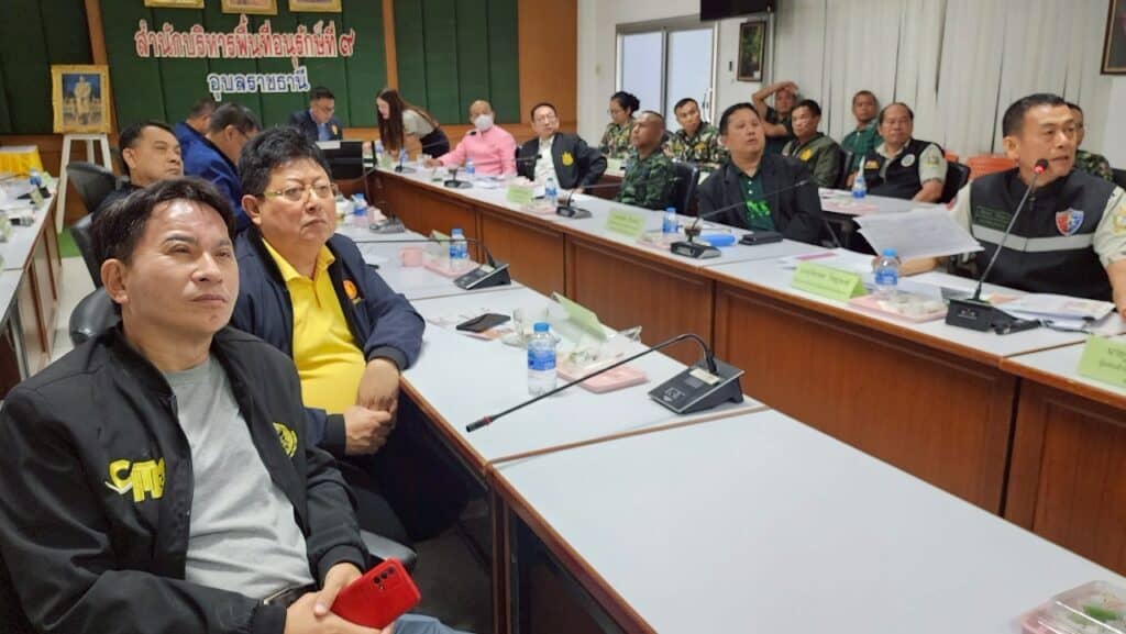 "สว.ชีวะภาพ" ปลุกคนไทย ! ชี้ 10 ปี จับเขมรตัดไม้พะยูงนับหมื่นคน ความเสียหายมหาศาล "สว.ชีวะภาพ" ปลุกคนไทย ! ชี้ 10 ปี จับเขมรตัดไม้พะยูงนับหมื่นคน ความเสียหายมหาศาล