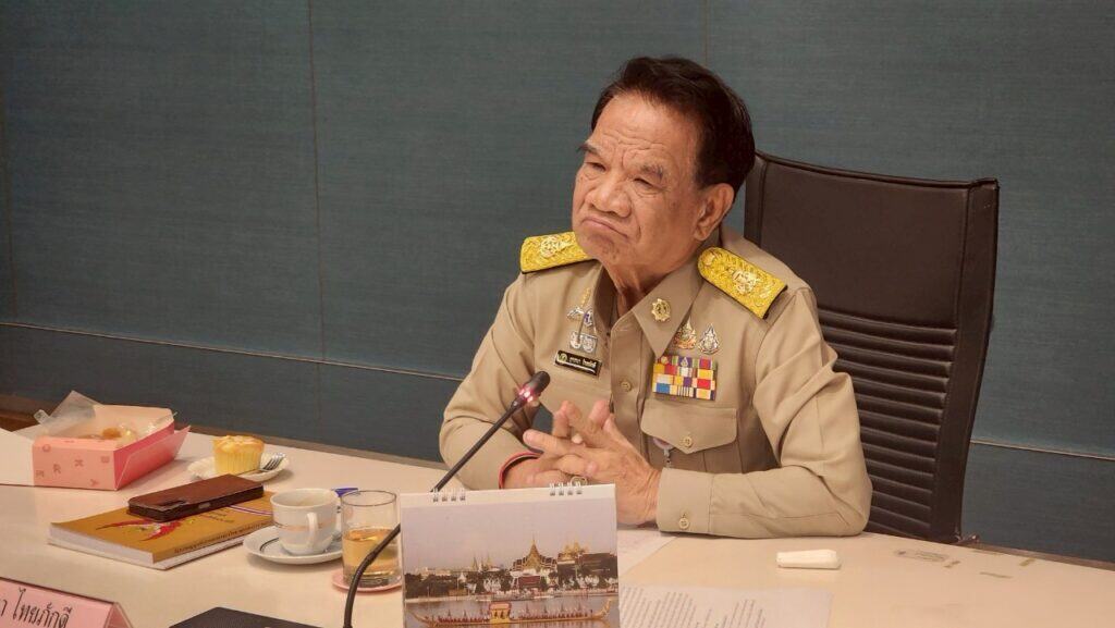 "กมธ.สว." ห่วง "แพทองธาร" สะดุดเก้าอี้รมว.วัฒนธรรม ชี้หมดคุณสมบัติ แก้เกมไม่รอด "กมธ.สว." ห่วง "แพทองธาร" สะดุดเก้าอี้รมว.วัฒนธรรม ชี้หมดคุณสมบัติ แก้เกมไม่รอด