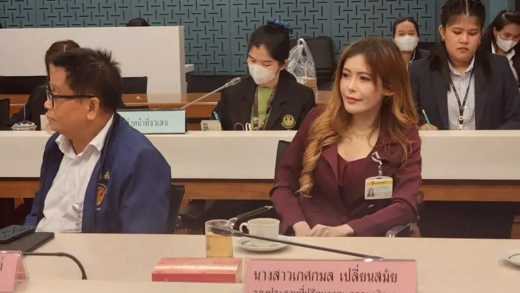 "กมธ.สว." ห่วง "แพทองธาร" สะดุดเก้าอี้รมว.วัฒนธรรม ชี้หมดคุณสมบัติ แก้เกมไม่รอด