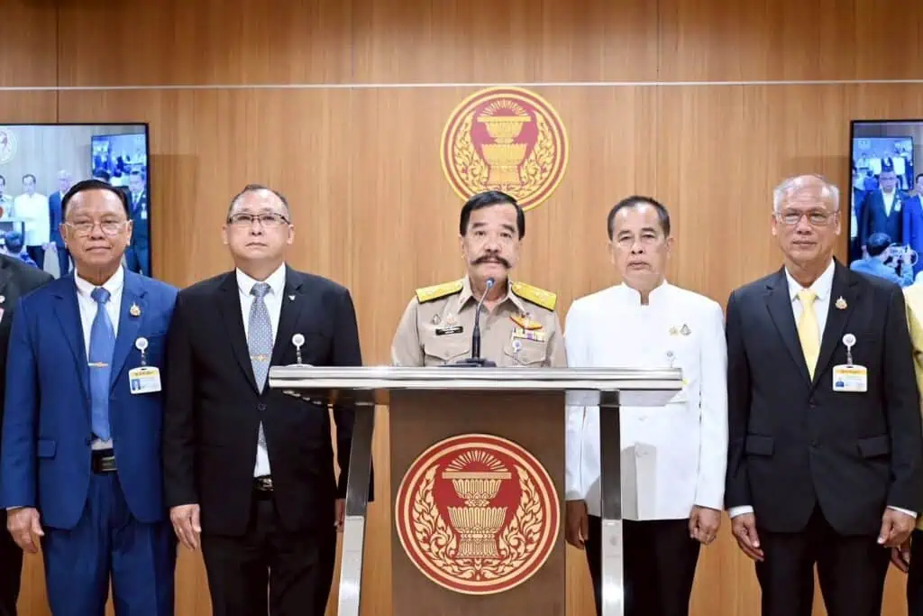 กมธ.ทหาร สว. จ่อเรียก “รักษาการนายกฯ” แจงข้อเท็จจริงปัญหาชายแดน ทั้งไทย-กัมพูชา และชายแดนใต้