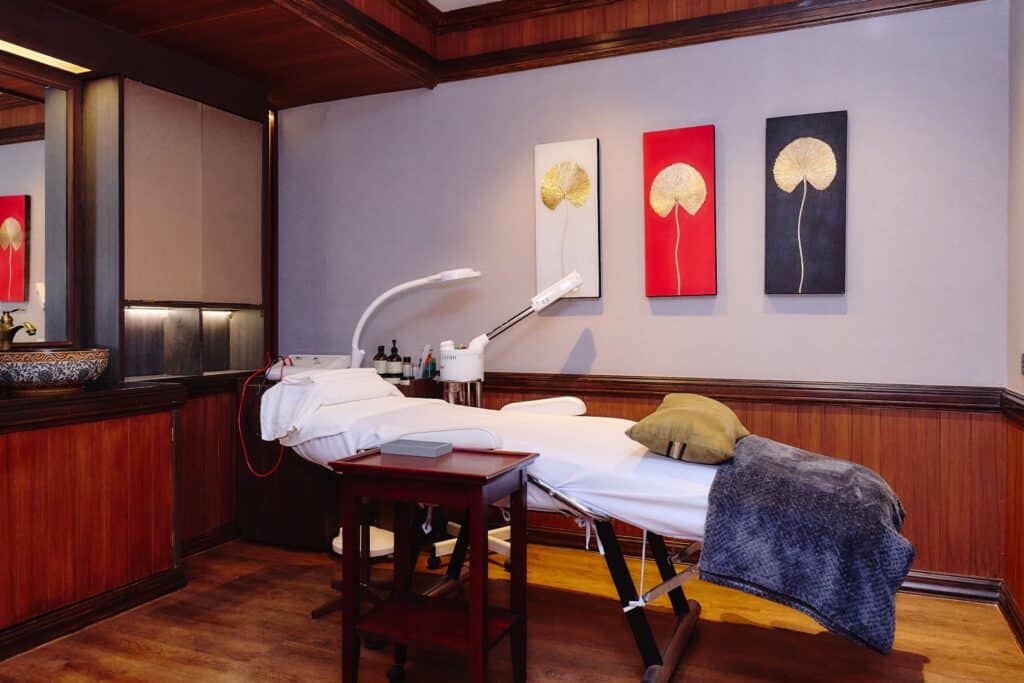 สกสค.กรุงเทพมหานคร จับมือ “แจ่มจันทร์” เสริมทัพสวัสดิการ มอบส่วนลดค่าครองชีพแก่ครูทั่วประเทศ สกสค.กรุงเทพมหานคร จับมือ “แจ่มจันทร์” เสริมทัพสวัสดิการ มอบส่วนลดค่าครองชีพแก่ครูทั่วประเทศ