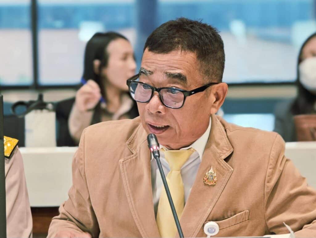 พบพิรุธ จนท.รัฐเกียร์ว่างคดีโรงแป้งมัน "สว.ชีวะภาพ" วอนอย่าเลือกปฎิบัติตรวจสอบอดีตรัฐมนตรีรุกป่าโคราช พบพิรุธ จนท.รัฐเกียร์ว่างคดีโรงแป้งมัน "สว.ชีวะภาพ" วอนอย่าเลือกปฎิบัติตรวจสอบอดีตรัฐมนตรีรุกป่าโคราช