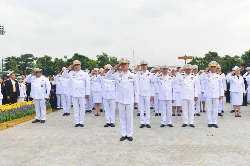 นายกรัฐมนตรี นำคณะรัฐมนตรีวางพวงมาลาเนื่องในวันนวมินทรมหาราช 13 ตุลาคม 2568