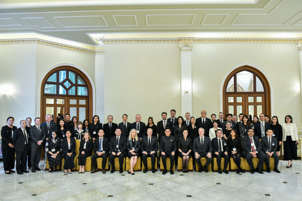 พาณิชย์ ยืนยันเดินหน้าการเจรจาการค้ากับสหรัฐฯ แม้สถานการณ์ความขัดแย้งไทย–กัมพูชา ชี้ ไม่กระทบความสัมพันธ์ทางเศรษฐกิจ  