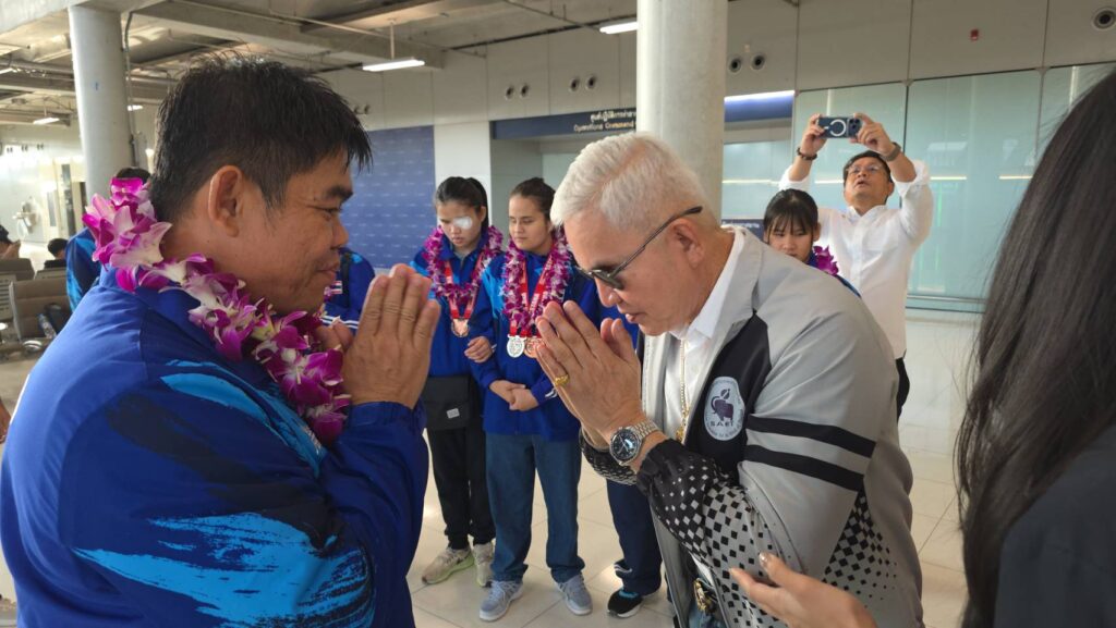 นายกอำนวย ร่วมยินดี “ทัพยูโดคนตาบอดไทย คว้า 3 เหรียญ ที่ 3 เอเชีย” นายกอำนวย ร่วมยินดี “ทัพยูโดคนตาบอดไทย คว้า 3 เหรียญ ที่ 3 เอเชีย”